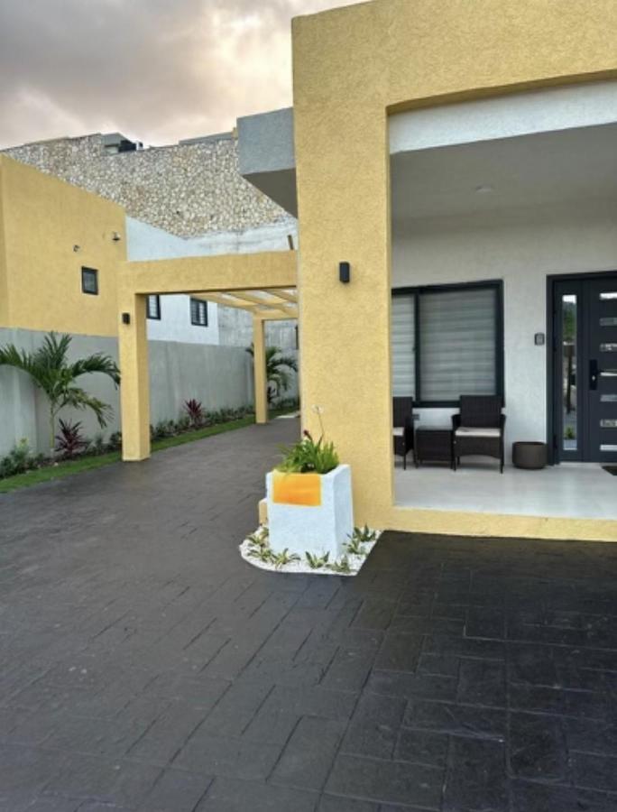 Casa Bella Vista @ Pyramid Point Villa Ocho Rios Bagian luar foto